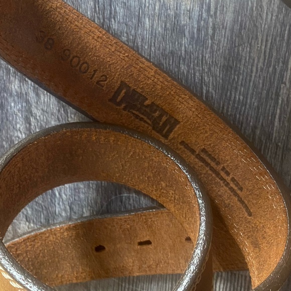 Duluth Trading belt - Picture 2 of 2